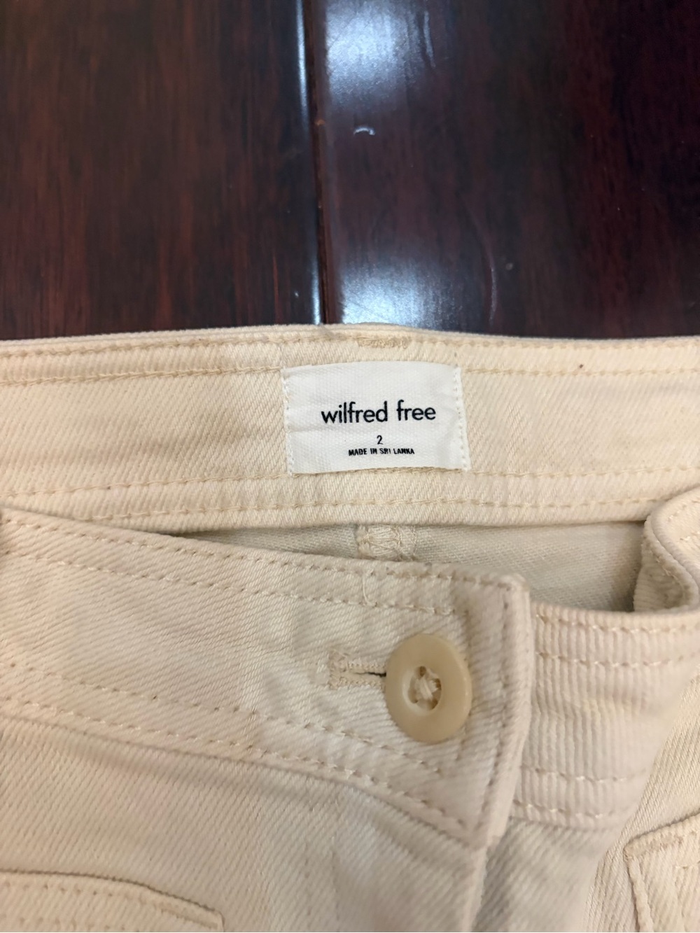 Aritzia Wilfrid Modern Utility Pants - Picture 2 of 3